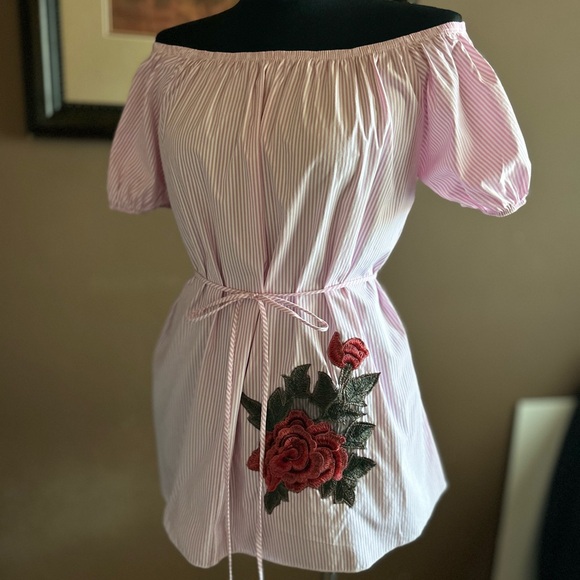 Pink Plus Striped Off the Shoulder Top EUC Size 1X - Picture 6 of 7